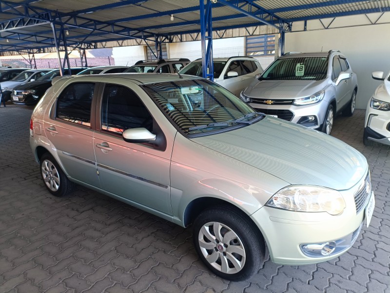 PALIO 1.0 MPI ELX 30 ANOS 8V FLEX 4P MANUAL - 2010 - BOM PRINCíPIO