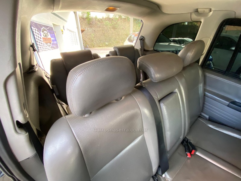 ZAFIRA 2.0 MPFI ELITE 16V GASOLINA 4P MANUAL - 2005 - CAXIAS DO SUL