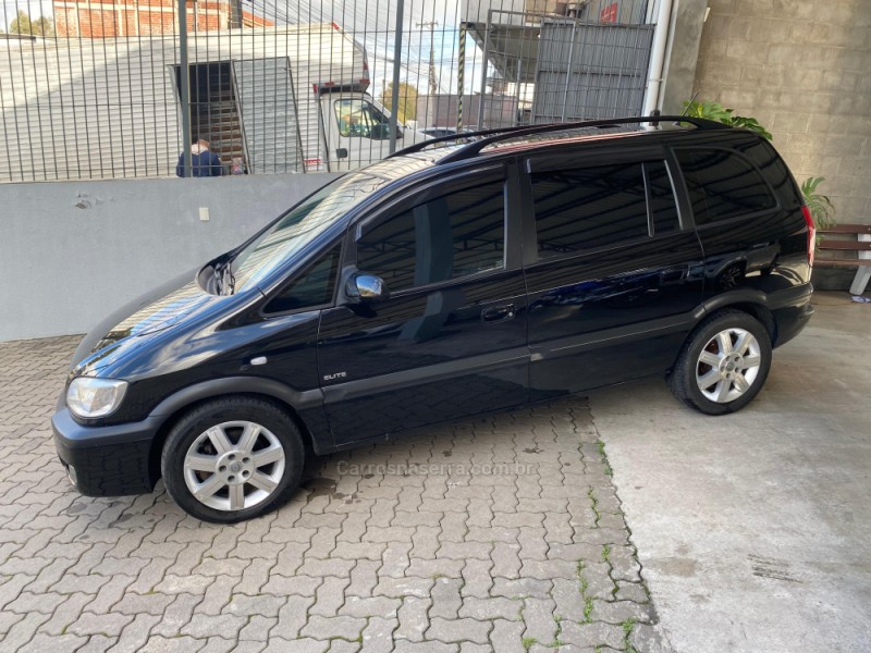 ZAFIRA 2.0 MPFI ELITE 16V GASOLINA 4P MANUAL - 2005 - CAXIAS DO SUL