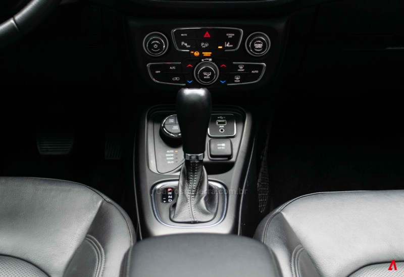 COMPASS 2.0 16V DIESEL LIMITED 4X4 AUTOMÁTICO - 2021 - GARIBALDI