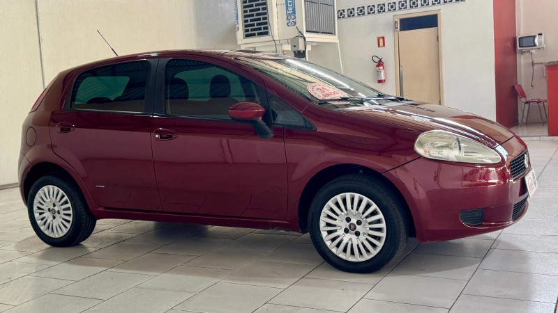 PUNTO 1.4 ATTRACTIVE 8V FLEX 4P MANUAL - 2011 - ESTâNCIA VELHA
