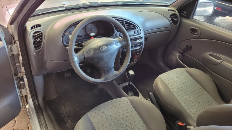 COURIER 1.6 MPI L 8V FLEX 2P MANUAL - 2011 - GARIBALDI