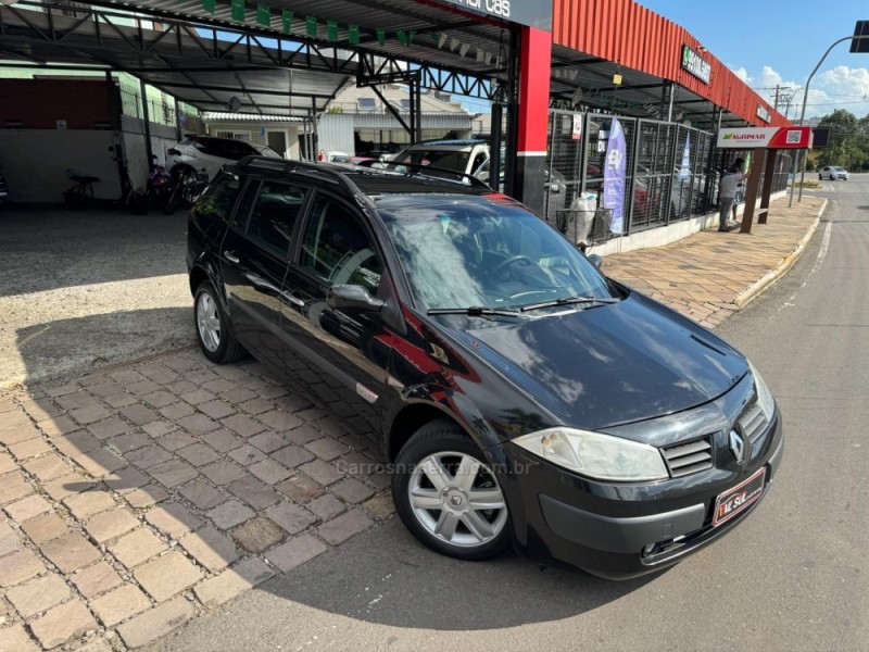 MÉGANE 1.6 DYNAMIQUE GRAND TOUR 16V FLEX 4P MANUAL
