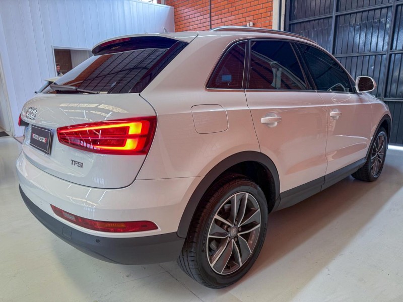 Q3 1.4 TFSI AMBIENTE GASOLINA 4P S TRONIC - 2017 - BENTO GONçALVES