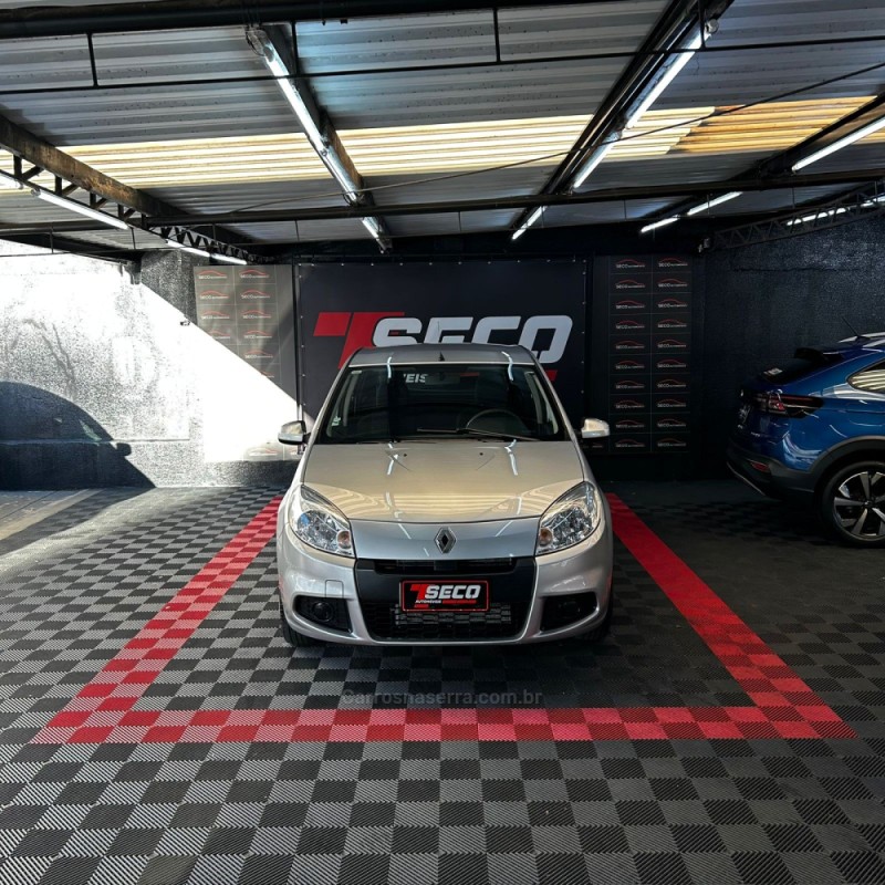 SANDERO 1.0 EXPRESSION 16V FLEX 4P MANUAL - 2012 - PASSO FUNDO