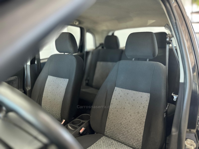 FIESTA 1.6 MPI CLASS 8V GASOLINA 4P MANUAL - 2013 - VACARIA