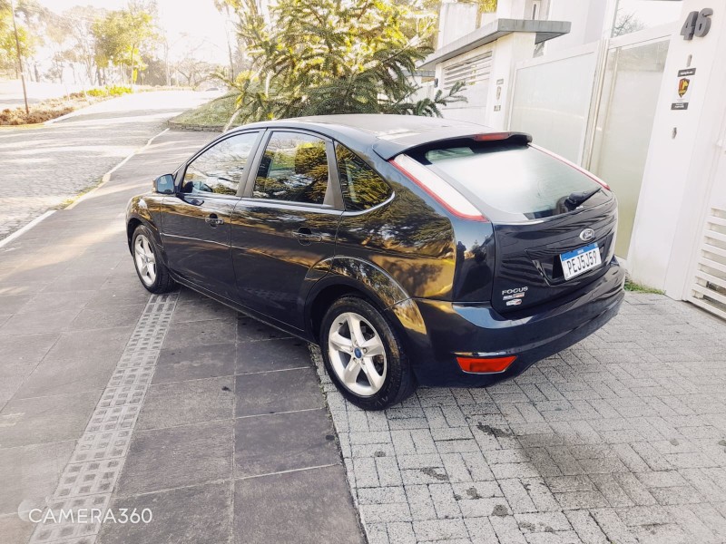 FOCUS 1.6 GLX 16V FLEX 4P MANUAL - 2011 - FARROUPILHA