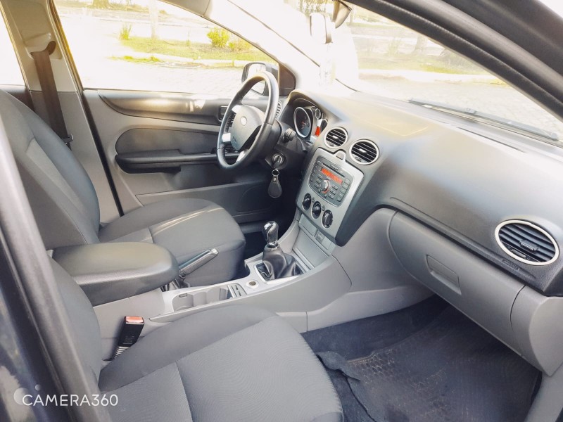 FOCUS 1.6 GLX 16V FLEX 4P MANUAL - 2011 - FARROUPILHA