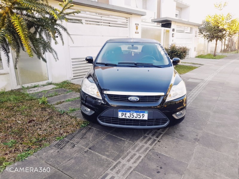 FOCUS 1.6 GLX 16V FLEX 4P MANUAL - 2011 - FARROUPILHA