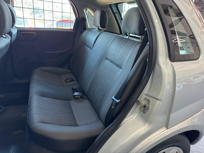 CORSA 1.4 MPFI MAXX 8V FLEX 4P MANUAL - 2012 - CAXIAS DO SUL