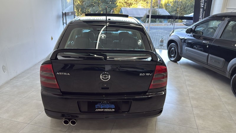 ASTRA 2.0 SFI GSI 16V GASOLINA 4P MANUAL - 2005 - BENTO GONçALVES