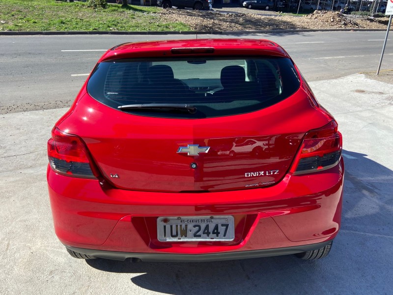 ONIX 1.4 MPFI LTZ 8V FLEX 4P MANUAL - 2014 - CAXIAS DO SUL