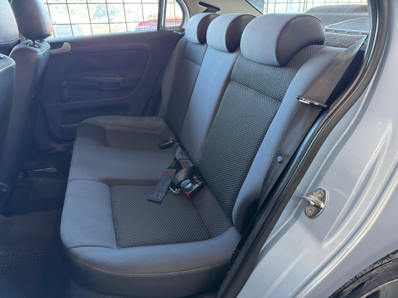 VOYAGE 1.6 MI CITY 8V FLEX 4P MANUAL - 2015 - CAXIAS DO SUL