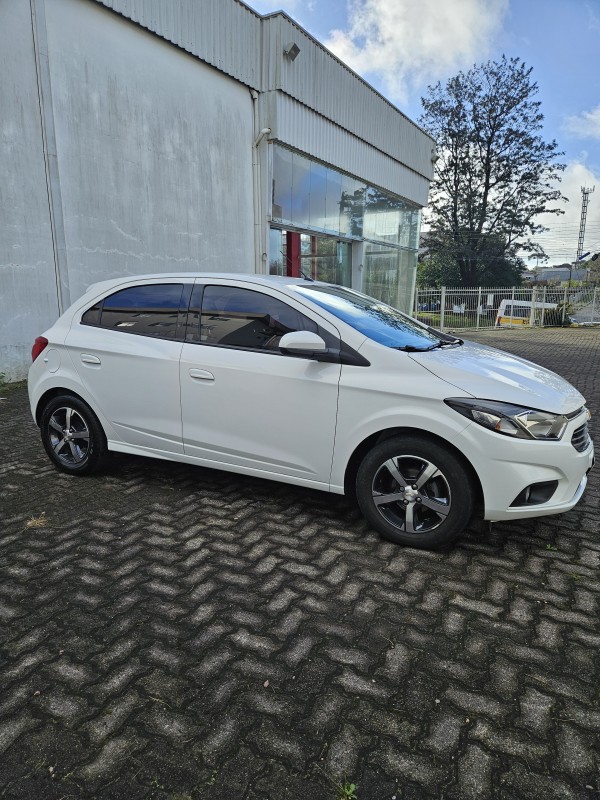 ONIX 1.4 MPFI LTZ 8V FLEX 4P MANUAL - 2019 - FARROUPILHA
