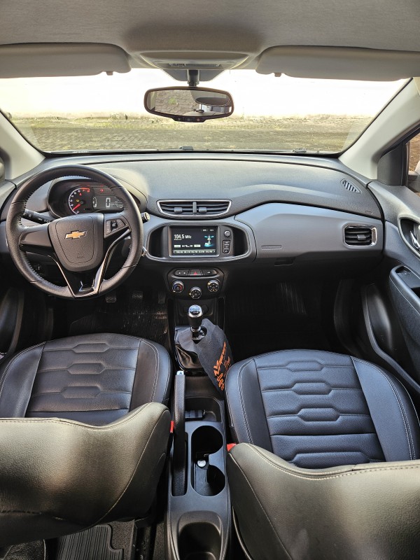ONIX 1.4 MPFI LTZ 8V FLEX 4P MANUAL - 2019 - FARROUPILHA