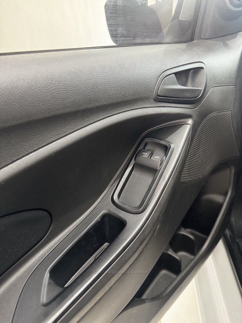 KA 1.5 SE SEDAN 16V FLEX 4P MANUAL - 2019 - CAXIAS DO SUL