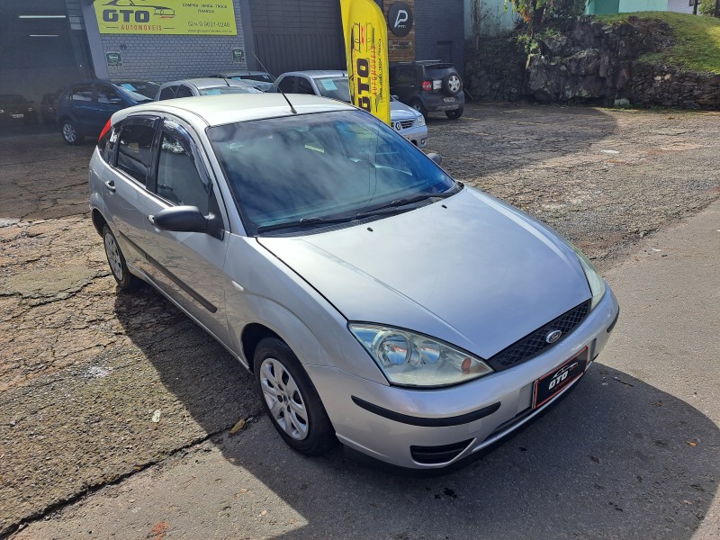 FOCUS 1.6 GL 8V FLEX 4P MANUAL - 2009 - FARROUPILHA