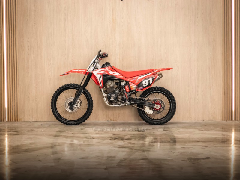 CRF 230F  - 2015 - CAXIAS DO SUL