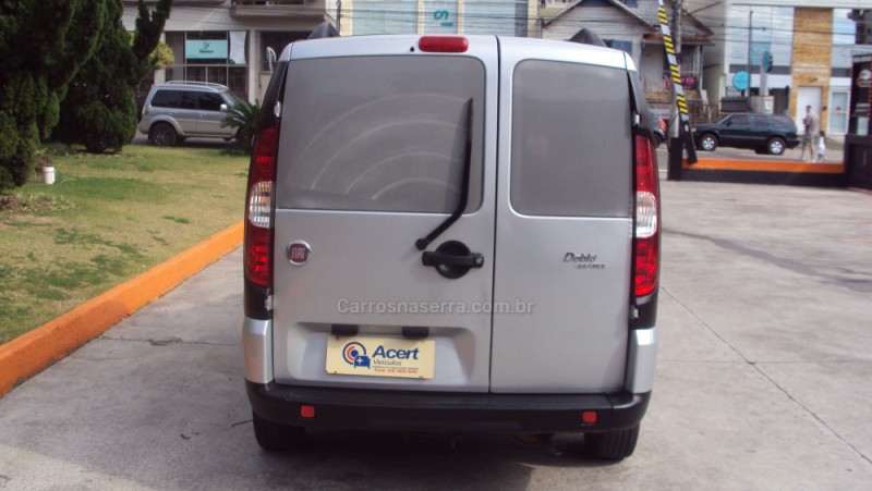 DOBLÓ 1.8 MPI ESSENCE 16V FLEX 7P MANUAL - 2015 - CAXIAS DO SUL