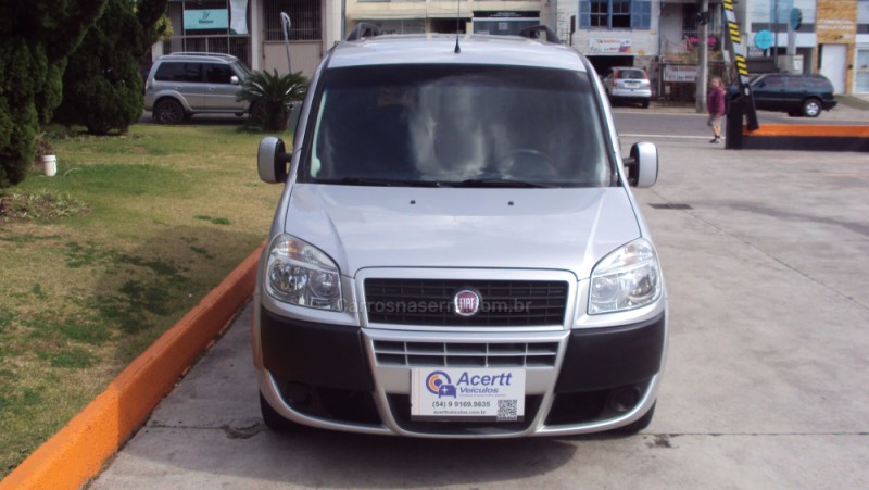 DOBLÓ 1.8 MPI ESSENCE 16V FLEX 7P MANUAL - 2015 - CAXIAS DO SUL