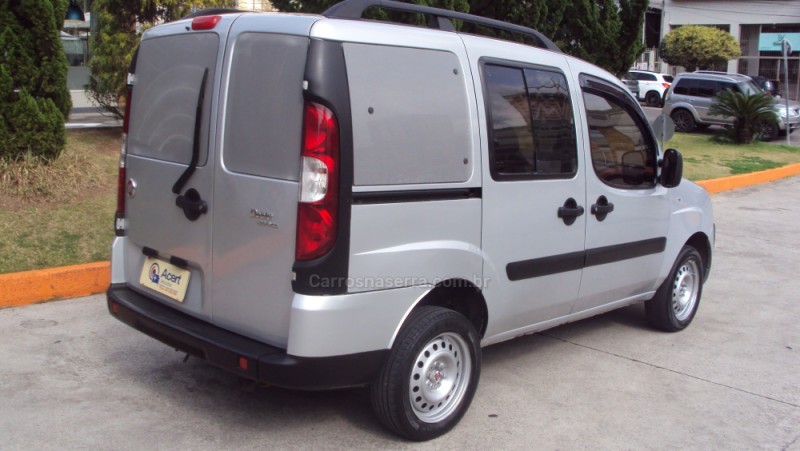 DOBLÓ 1.8 MPI ESSENCE 16V FLEX 7P MANUAL - 2015 - CAXIAS DO SUL