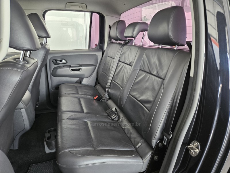 AMAROK 2.0 HIGHLINE 4X4 CD 16V TURBO INTERCOOLER DIESEL 4P AUTOMÁTICO - 2016 - TAPEJARA