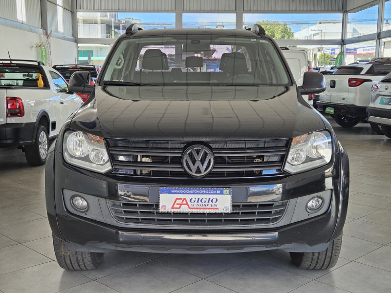 AMAROK 2.0 HIGHLINE 4X4 CD 16V TURBO INTERCOOLER DIESEL 4P AUTOMÁTICO - 2016 - TAPEJARA
