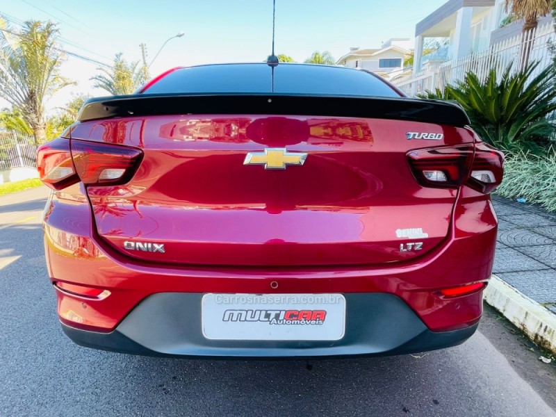 ONIX 1.0 LTZ 12V TURBO FLEX 4P MANUAL - 2020 - CAMPO BOM