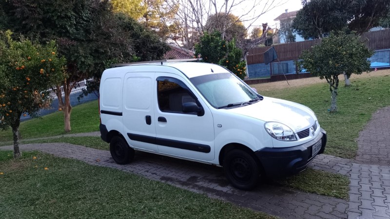 KANGOO 1.6 EXPRESSION 16V FLEX 4P MANUAL - 2013 - FARROUPILHA