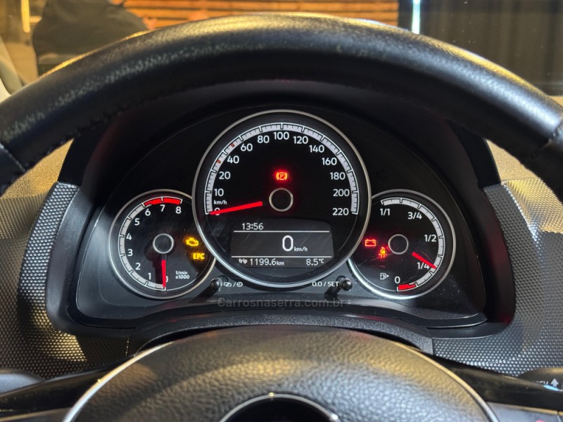 UP 1.0 TSI MOVE UP 12V FLEX 4P MANUAL - 2018 - FARROUPILHA
