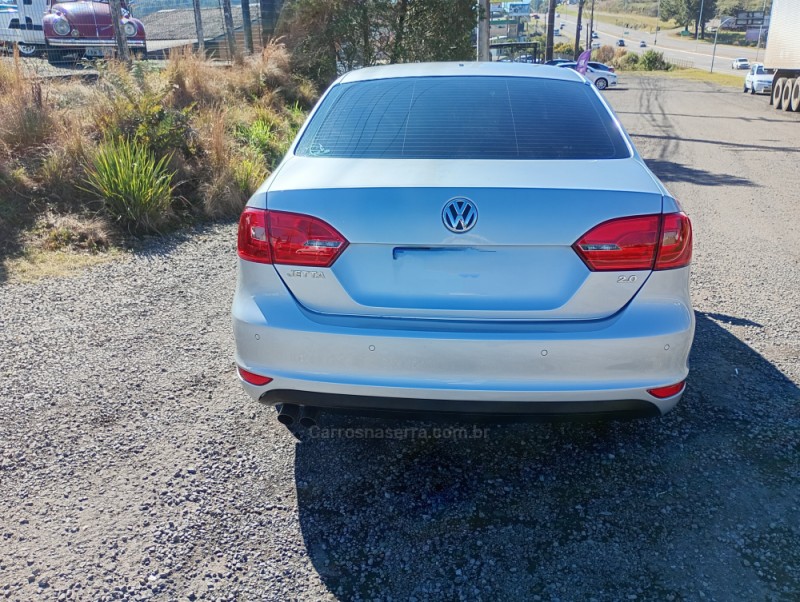 JETTA 2.0 COMFORTLINE FLEX 4P TIPTRONIC - 2013 - FARROUPILHA