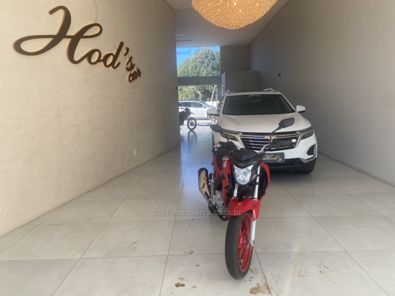 CB 250F TWISTER CBS - 2019 - CANELA