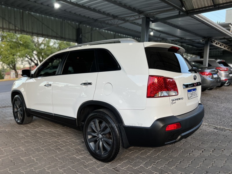 SORENTO 2.4 EX2 4X2 16V GASOLINA 4P AUTOMÁTICO - 2012 - BOM PRINCíPIO