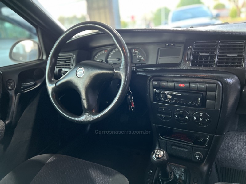 VECTRA 2.2 MPFI GLS 8V GASOLINA 4P MANUAL - 2001 - BOM PRINCíPIO