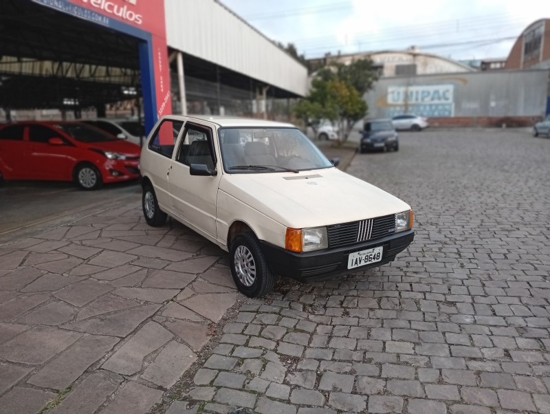 UNO 1.0 MILLE 8V GASOLINA 2P MANUAL - 1991 - CAXIAS DO SUL