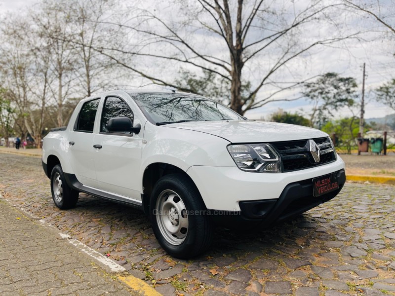 DUSTER OROCH 1.6 16V FLEX EXPRESS 4P MANUAL - 2020 - NOVO HAMBURGO