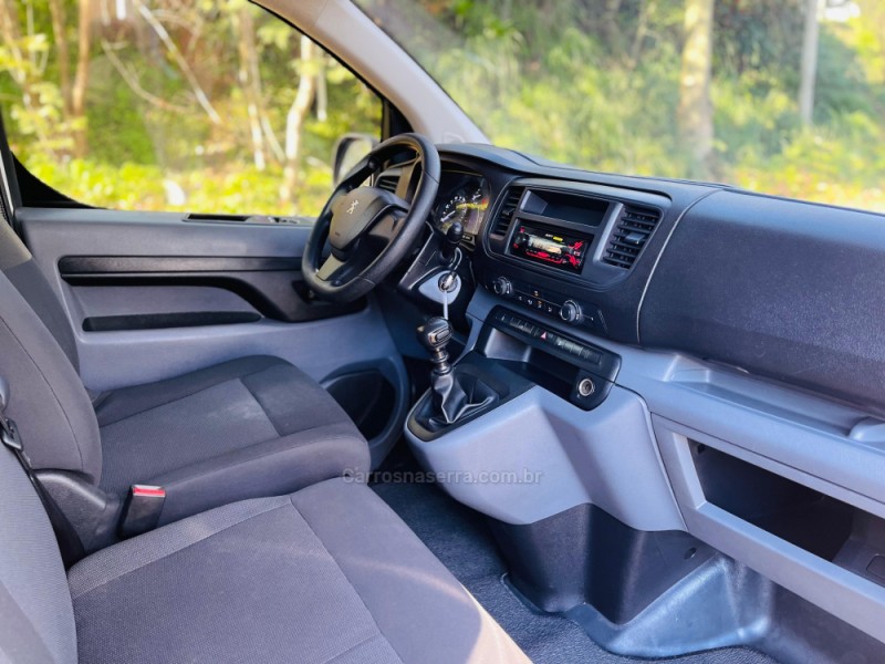 EXPERT 1.6 BLUEHDI DIESEL BUSINESS PACK MANUAL - 2021 - NOVO HAMBURGO