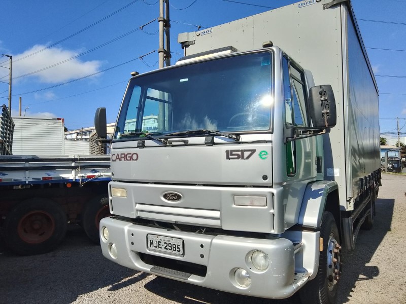 cargo 1517 turbo 2011 caxias do sul