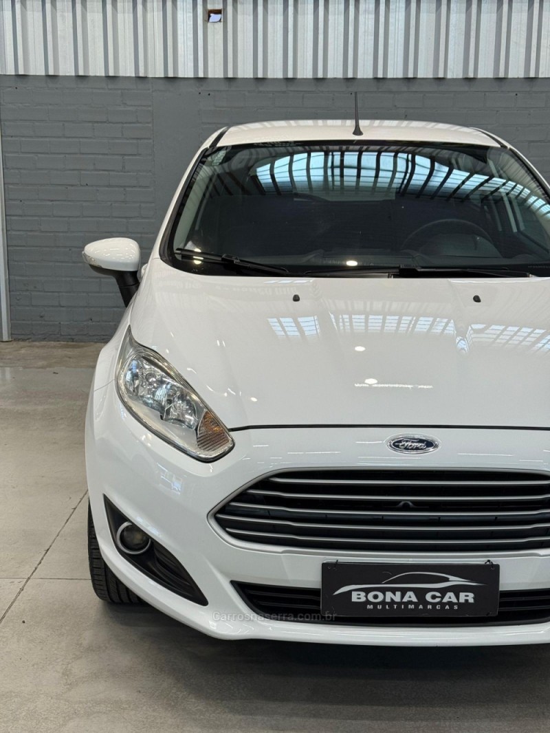 FIESTA 1.5 SE HATCH 16V FLEX 4P MANUAL - 2015 - CAXIAS DO SUL