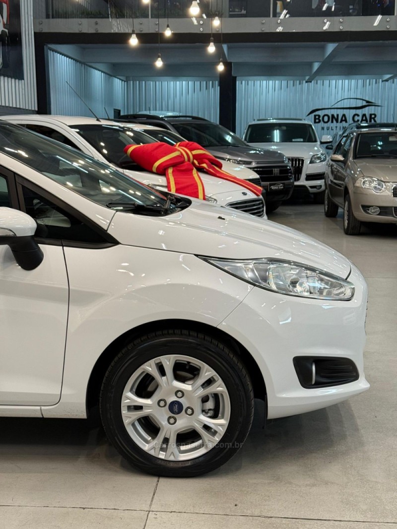 FIESTA 1.5 SE HATCH 16V FLEX 4P MANUAL - 2015 - CAXIAS DO SUL