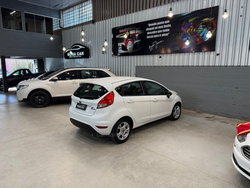 FIESTA 1.5 SE HATCH 16V FLEX 4P MANUAL - 2015 - CAXIAS DO SUL