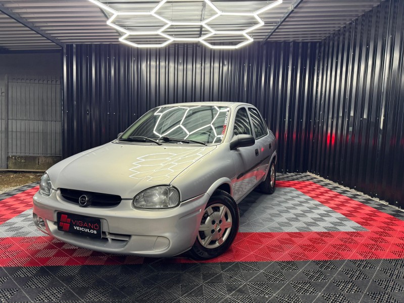 CORSA 1.6 MPFI CLASSIC SEDAN 8V GASOLINA 4P MANUAL