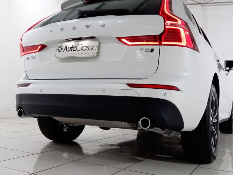 XC60 2.0 T5 MOMENTUM GASOLINA 4P AUTOMÁTICO - 2018 - PORTO ALEGRE