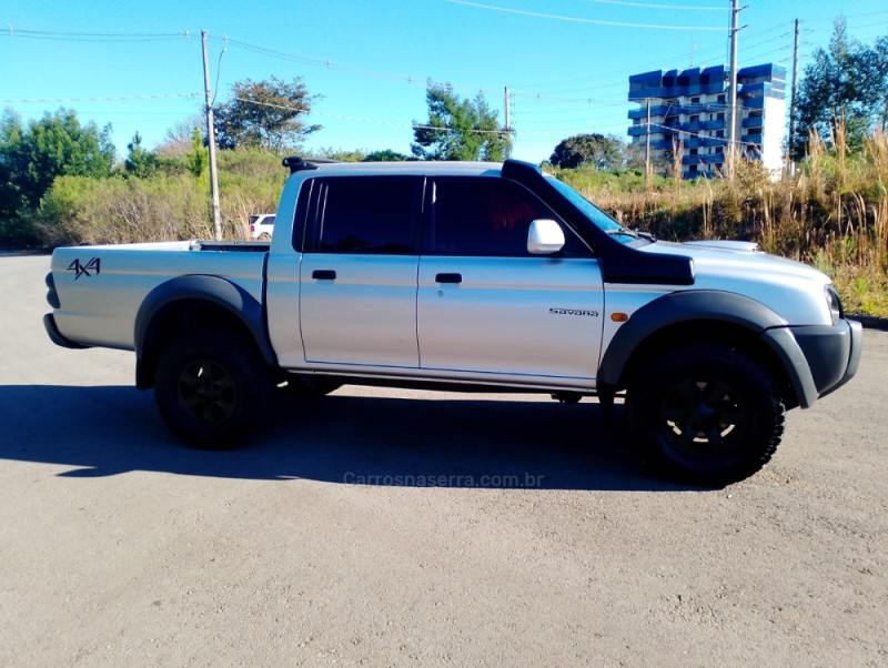 L200 OUTDOOR 2.5 HPE 4X4 CD 8V TURBO INTERCOOLER DIESEL 4P MANUAL - 2010 - CAXIAS DO SUL