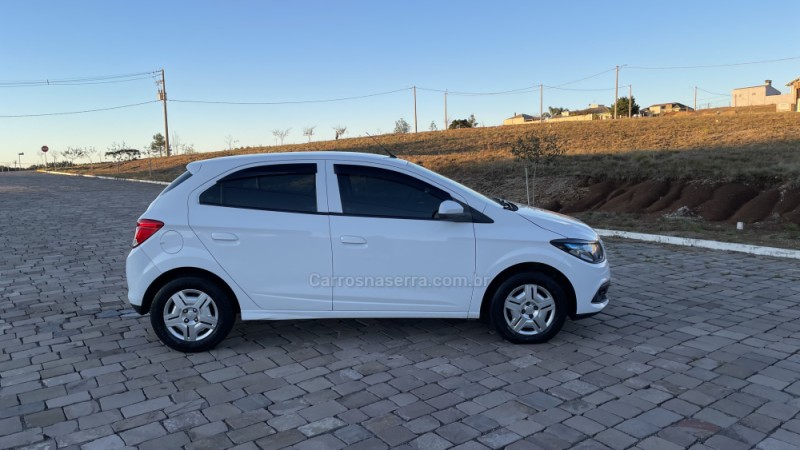ONIX 1.0 LT PLUS 8V FLEX 4P MANUAL - 2014 - VILA FLORES