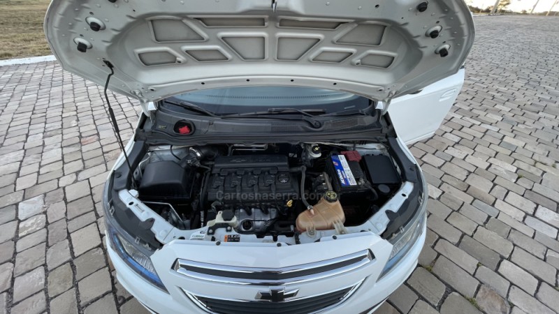 ONIX 1.0 LT PLUS 8V FLEX 4P MANUAL - 2014 - VILA FLORES