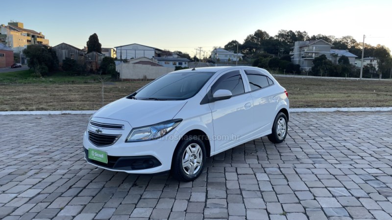 ONIX 1.0 LT PLUS 8V FLEX 4P MANUAL - 2014 - VILA FLORES
