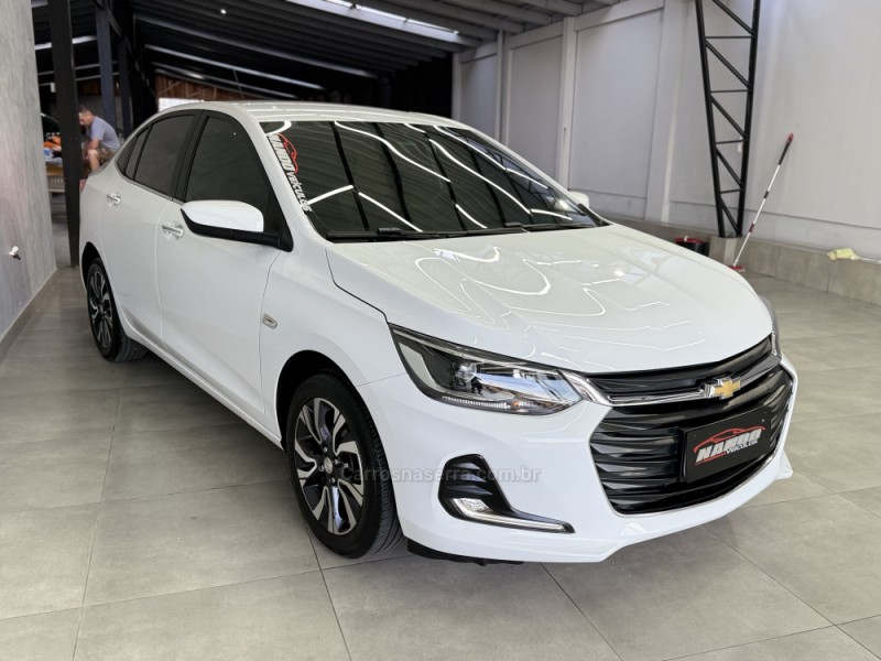 ONIX 1.0	PREMIER PLUS 12V TURBO FLEX 4P AUTOMÁTICO - 2023 - SAPIRANGA