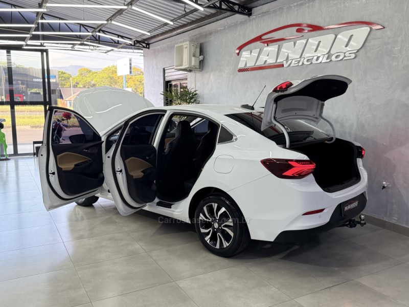 ONIX 1.0	PREMIER PLUS 12V TURBO FLEX 4P AUTOMÁTICO - 2023 - SAPIRANGA