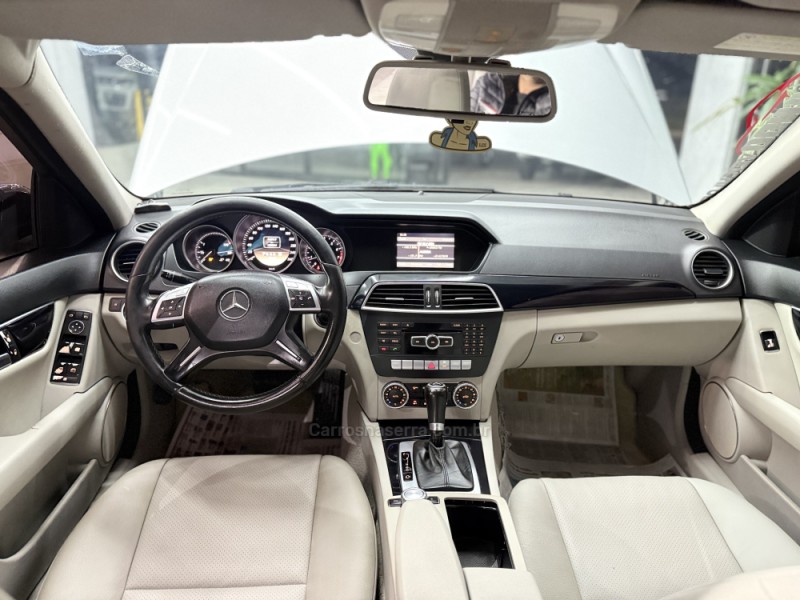 C 180 1.8 CGI CLASSIC 16V TURBO GASOLINA 4P AUTOMÁTICO - 2012 - SAPIRANGA